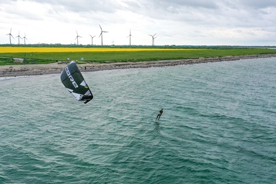 Kitesurfing in Germany Fehmarn Learn Foiling