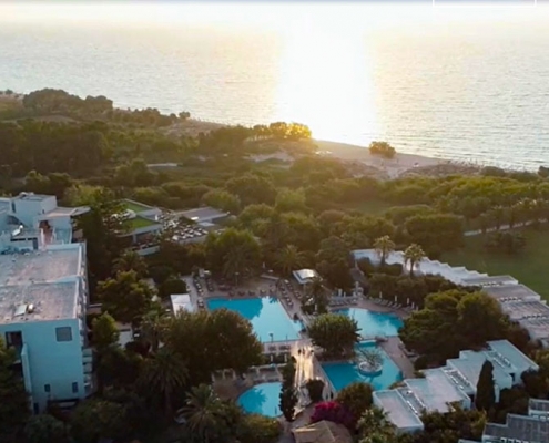 Sonnenuntergang nach dem Kitesurfen am Caravia Beach Hotel