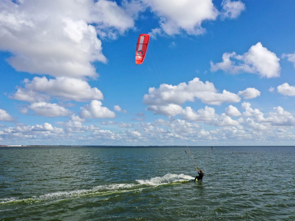 Kitesurfen am Fjord Kitereisen zum Kiten Lernen nach Dänemark